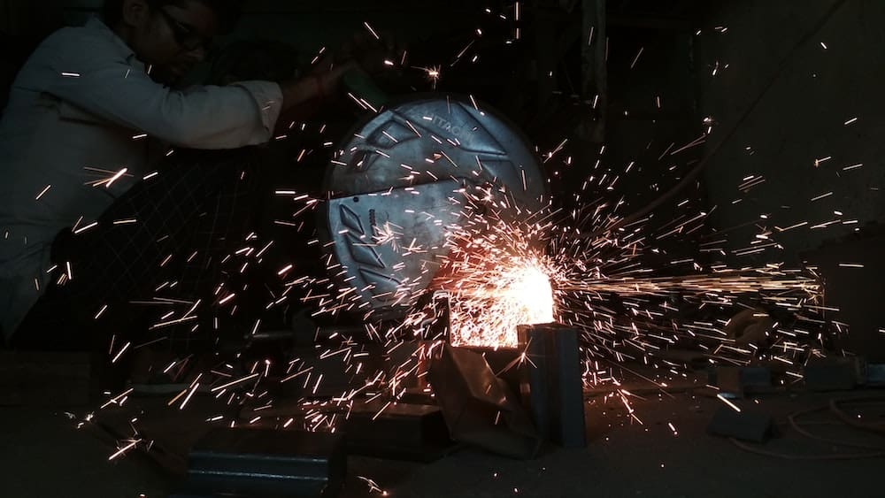 Saw cutting by GD Rectifiers